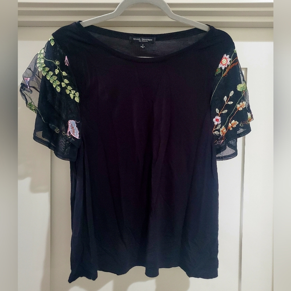 Women's Green Envelope  top size Small